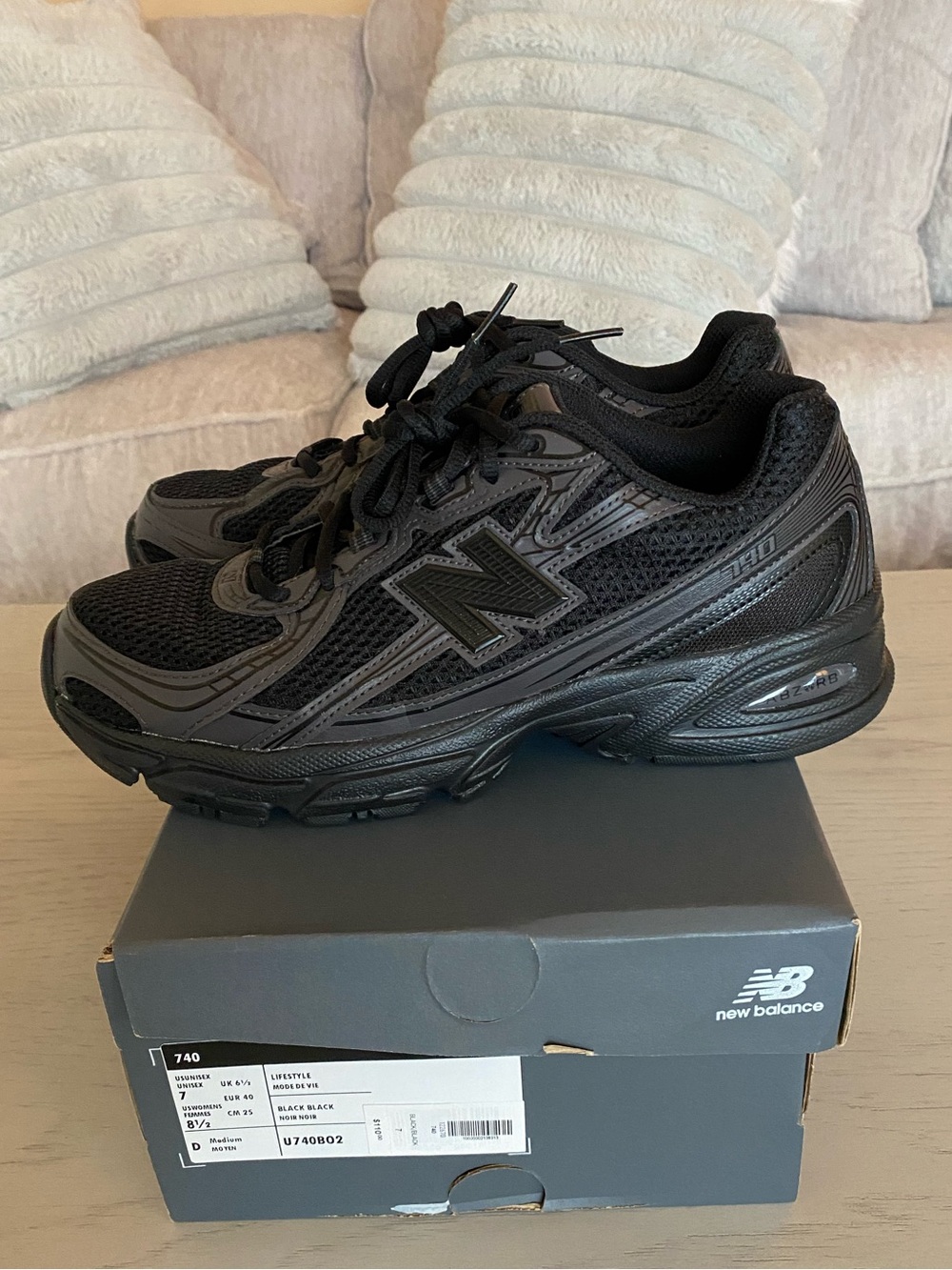 New Balance 740 Shoes Women’s 8.5/men’s 7 Black Running Sneakers WORN 1x LIKENEW